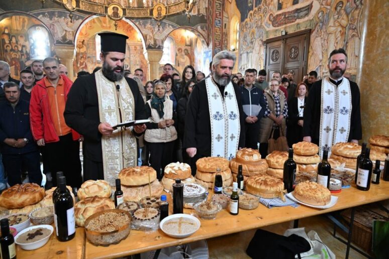 Отац Слободан: Живећи по заповијестима Божијим, имаћемо благослов и заштиту Светих ангела Сабор Светог архангела Михаила