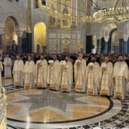 У прву недељу Божићног поста Патријарх Порфирије богослужио у Храму Светог Саве