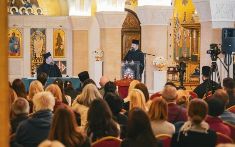 Игуман савински Макарије одржао предавање у Храму Светог Саве Отац Макарије предавање у Београду 1080x675