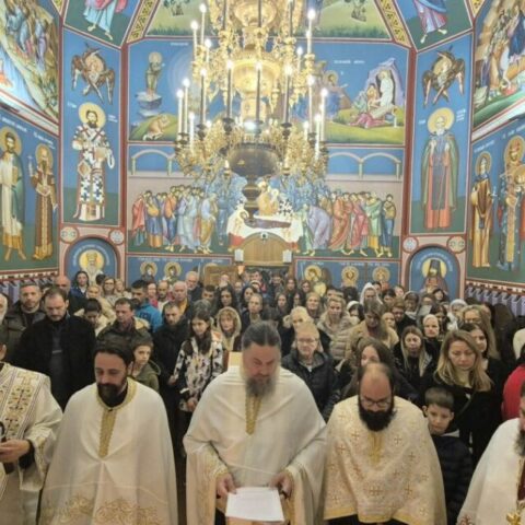 Света тајна јелеосвећења служена у Храму Светог Фјодора Ушакова