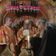 Владика Јован служио Литургију на Гробу Господњем