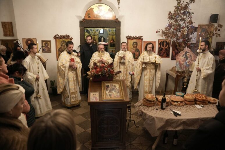 Sveti prvomučenik i arhiđakon Stefan proslavljen u Hramu pod Goricom Dsc01575 980x653