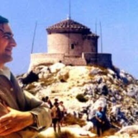 Комнен Бећировић