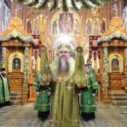 Spomen prepodobnog Serafima Sarovskog u manastiru Divejevo pored njegovih moštiju
