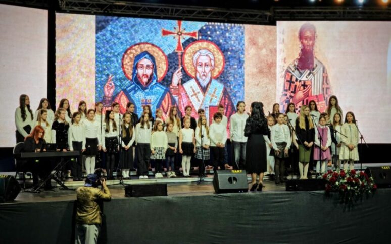 Дјечији црквени хор из Будве организује пријем нових чланова Дјечији црквени хор из Будве организује пријем нових чланова