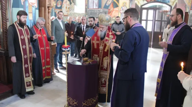 Парастос невиним жртвама НАТО агресије на Србију и Црну Гору Парастос невиним жртвама НАТО агресије на Србију и Црну Гору