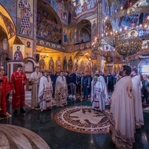 Цвијети у подгоричком Саборном храму