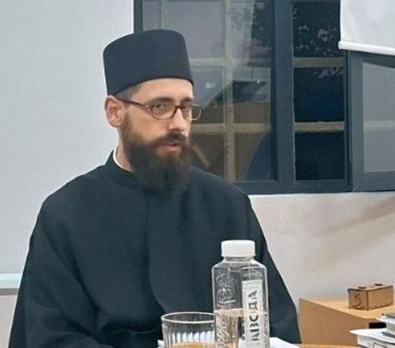 Катедра – Ђакон Милован Крстић: „Тајна Крста и Васкрсења“ Ђакон Милован Крстић