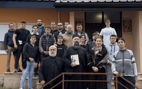 Glumica Ivana Žigon posjetila Cetinjsku bogosloviju Glumica Ivana Žigon posjetila Cetinjsku bogosloviju