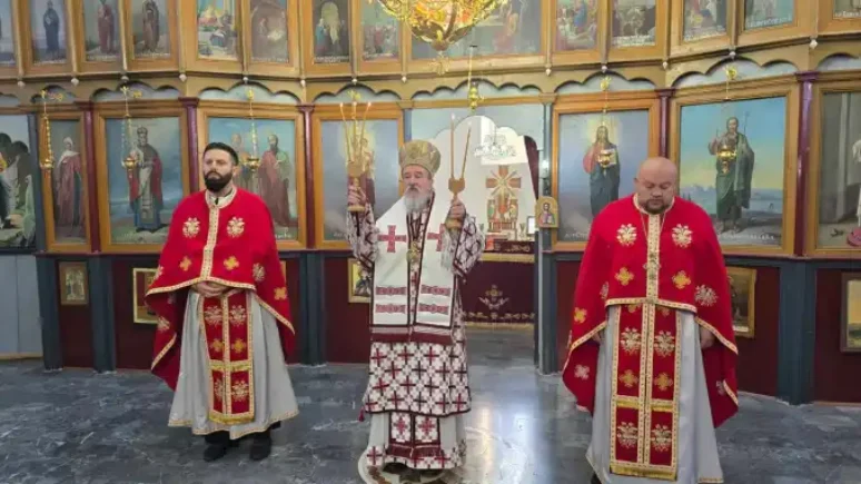 Митрополит Атанасије на Велики четвртак служио у Сјеници Митрополит Атанасије на Велики четвртак служио у Сјеници