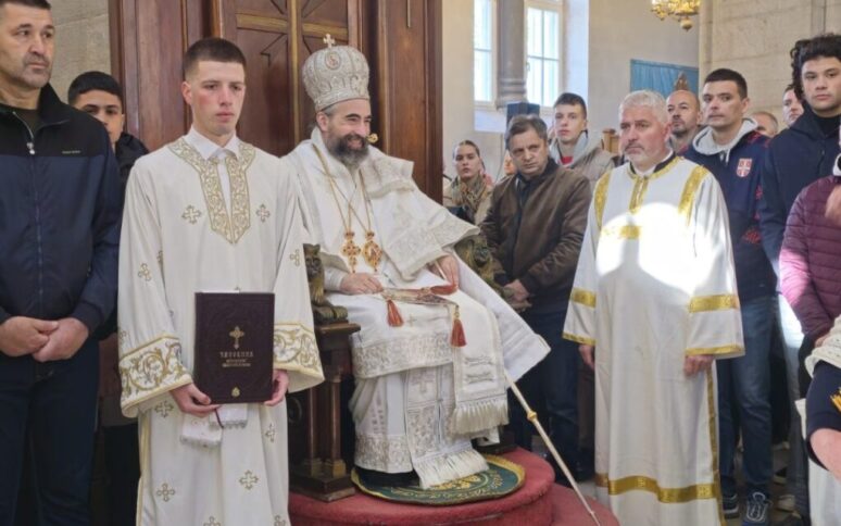 Vaskrs svečano i molitveno proslavljen u Nikšiću Vaskrs svečano i molitveno proslavljen u Nikšiću