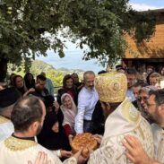 Слава манастира Војнић, богослужио Владика Пајсије