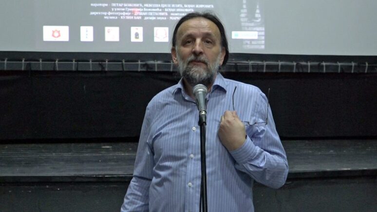 Матија Бећковић уручио Ракочевићу награду „Бранко Ћопић“ за збирку „Мирис анђела“ Живојин Ракочевић (Фото Ким)