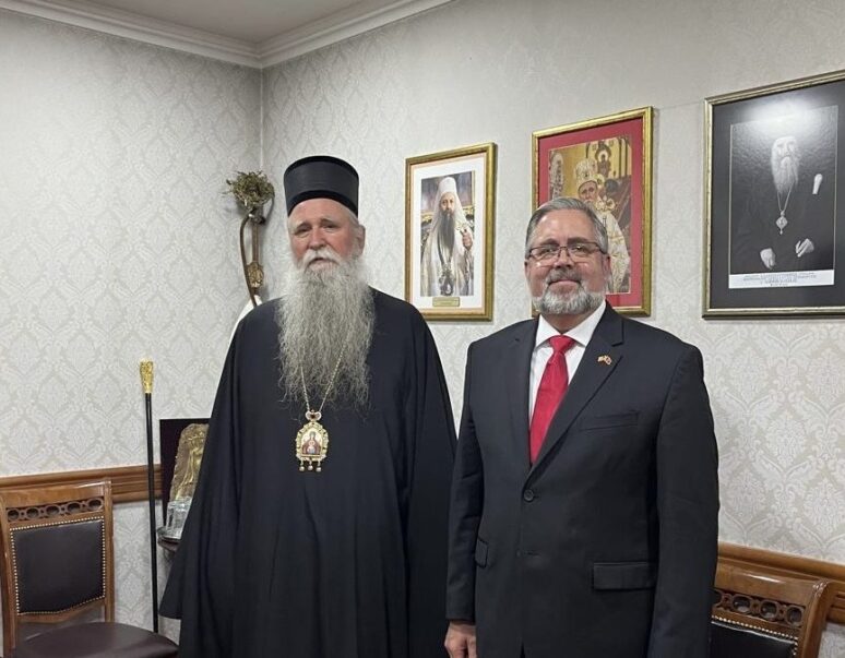 Сусрет шефа мисије САД у Црној Гори и Митрополита Јоаникија Image1 2 867x675