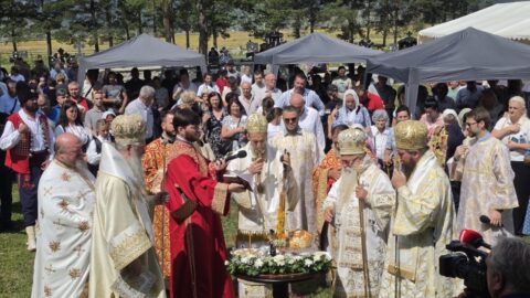 Свеепархијски сабор свештеномученика дабробосанских: Да памтимо заслуге наших предака и у ту ризницу унесемо своје дарове 20260718 104600 980x552