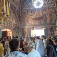 Митрополит Јоаникије богослужио у манастиру Подмаине