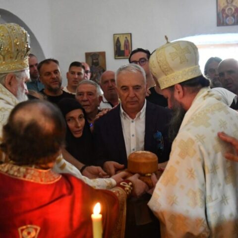 Митрополит Јоаникије и Епископ новобрдски Иларион богослужили у манастиру Светих Мироносица у Дупилу