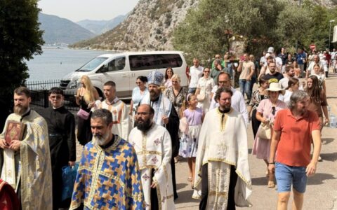 У Ораховцу прослављена завјетна слава, богослужио владика Пајсије Ораховац завјетна слава Госпођиндан 2026. 9 1080x675