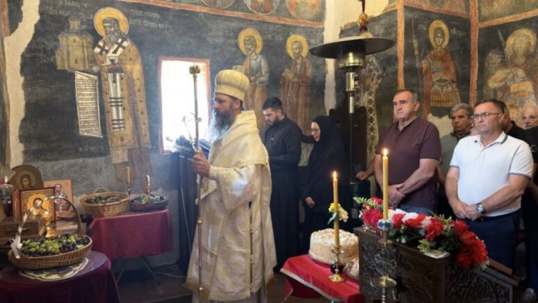 Владика Иларион богослужио у древном манастиру Будисавци у Метохији Владика Иларион богослужио у древном манастиру Будисавци у Метохији