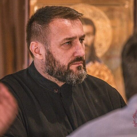 Protojerej Slobodan Lukic 774x516 1
