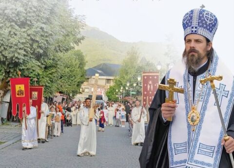 Епископ Пајсије предводи госпођинданску литију у Колашину Vl Pajsije Kolasin