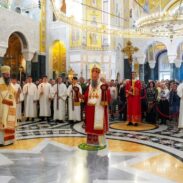 Patrijarh Porfirije na Krstovdan služio Svetu liturgiju u Hramu Svetog Save na Vračaru