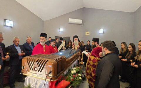 Митрополит Јоаникије служио опијело новопрестављеном Видаку Радевићу Митрополит Јоаникије служио опијело новопрестављеном Видаку Радевићу